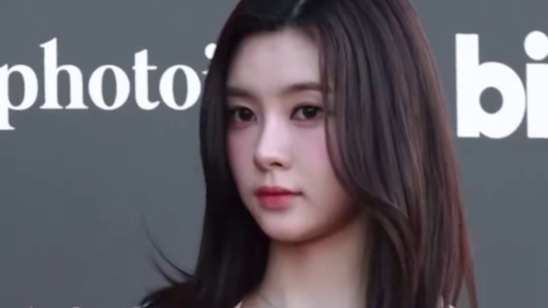 kep1er组合队员 #kep1er #穿搭 #完美身材 #又美又飒 #美出高级感