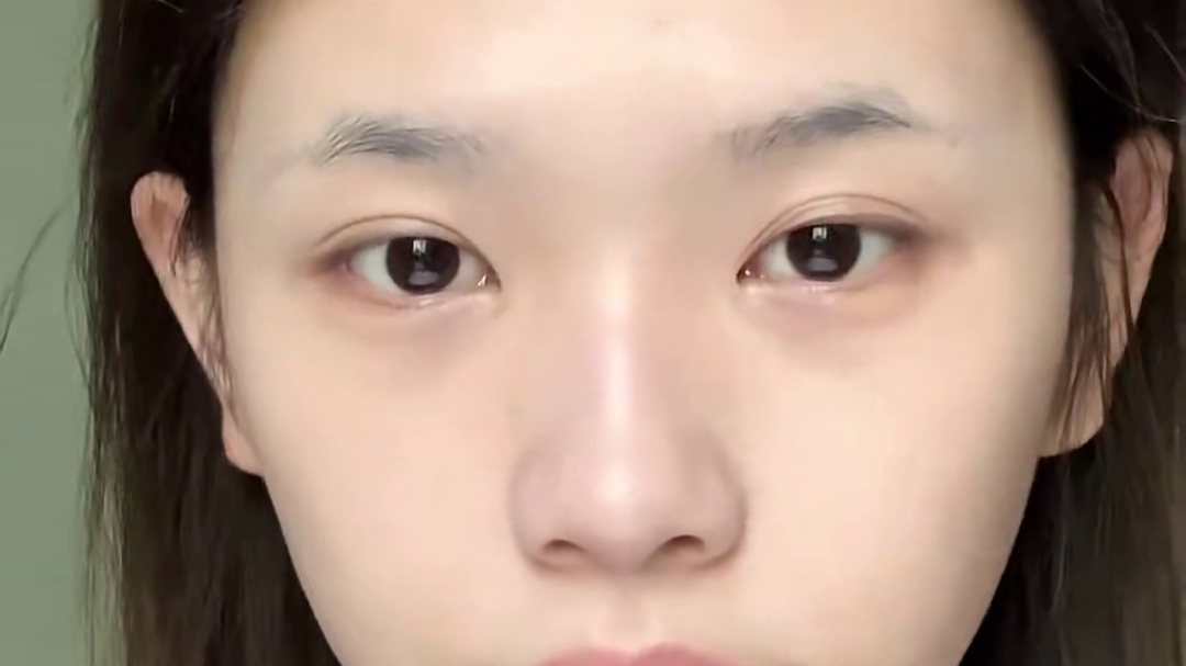 原生松弛感妆容｜返校开学第一眼美女！ #妆前妆后 #新手化妆教程 #今日妆容 #NARS超方瓶 #持