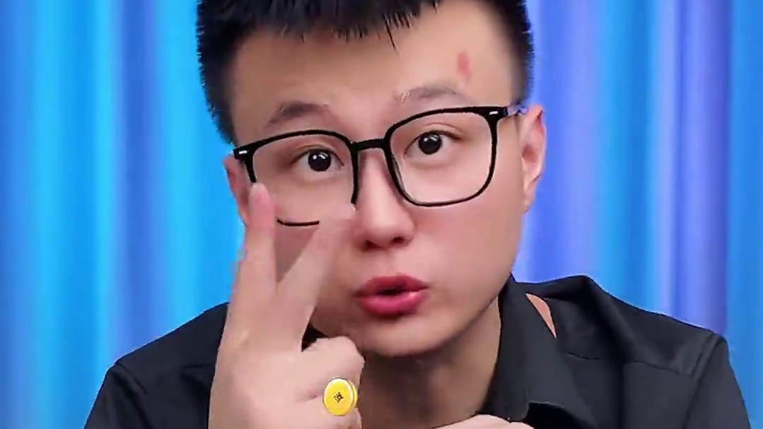 都是科技和狠活的榔子真的会吐烟吗？#科技榔 #测评 #真实测评 #奇葩美食测评 #黑评测