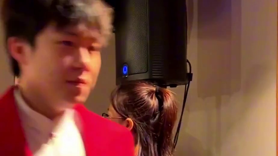 国乒男团香港行走秀，简直一个比一个帅