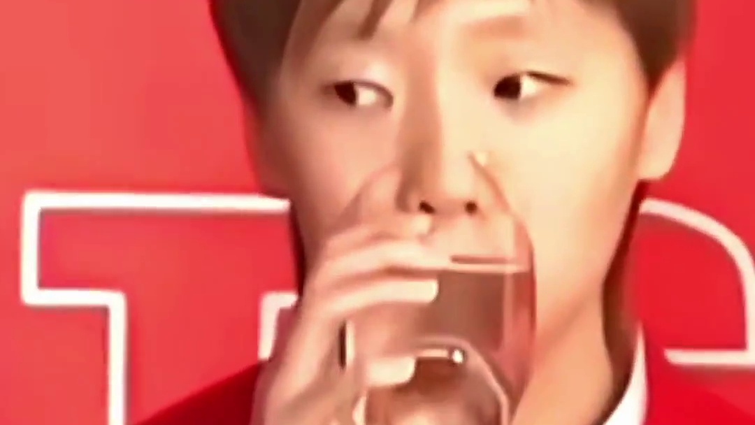 莎莎领导来开会了，第一排安排上，婵宝也来发表感言