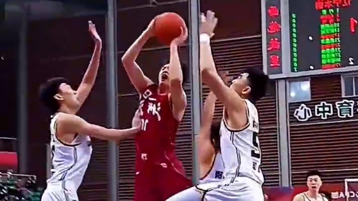 他15岁登上职业赛场，巅峰时期人送外号国产魔兽