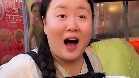 能吃辣的江苏小伙挑战6两面，这干面速度还挺快！#这一碗好过瘾 #重庆小面 #重庆美食 #妈呀太香了 