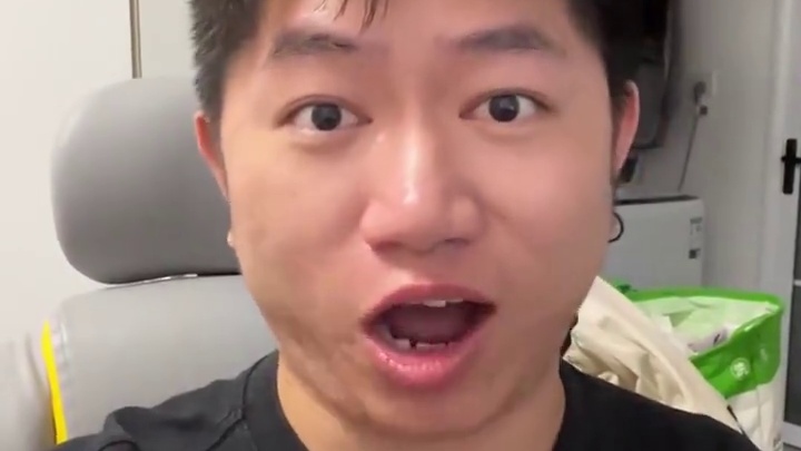 震惊！肯德基19块居然有两个汉堡！看到的赶紧多囤几张#汉堡 #肯德基 #心动杭州 #kfc #肯德基