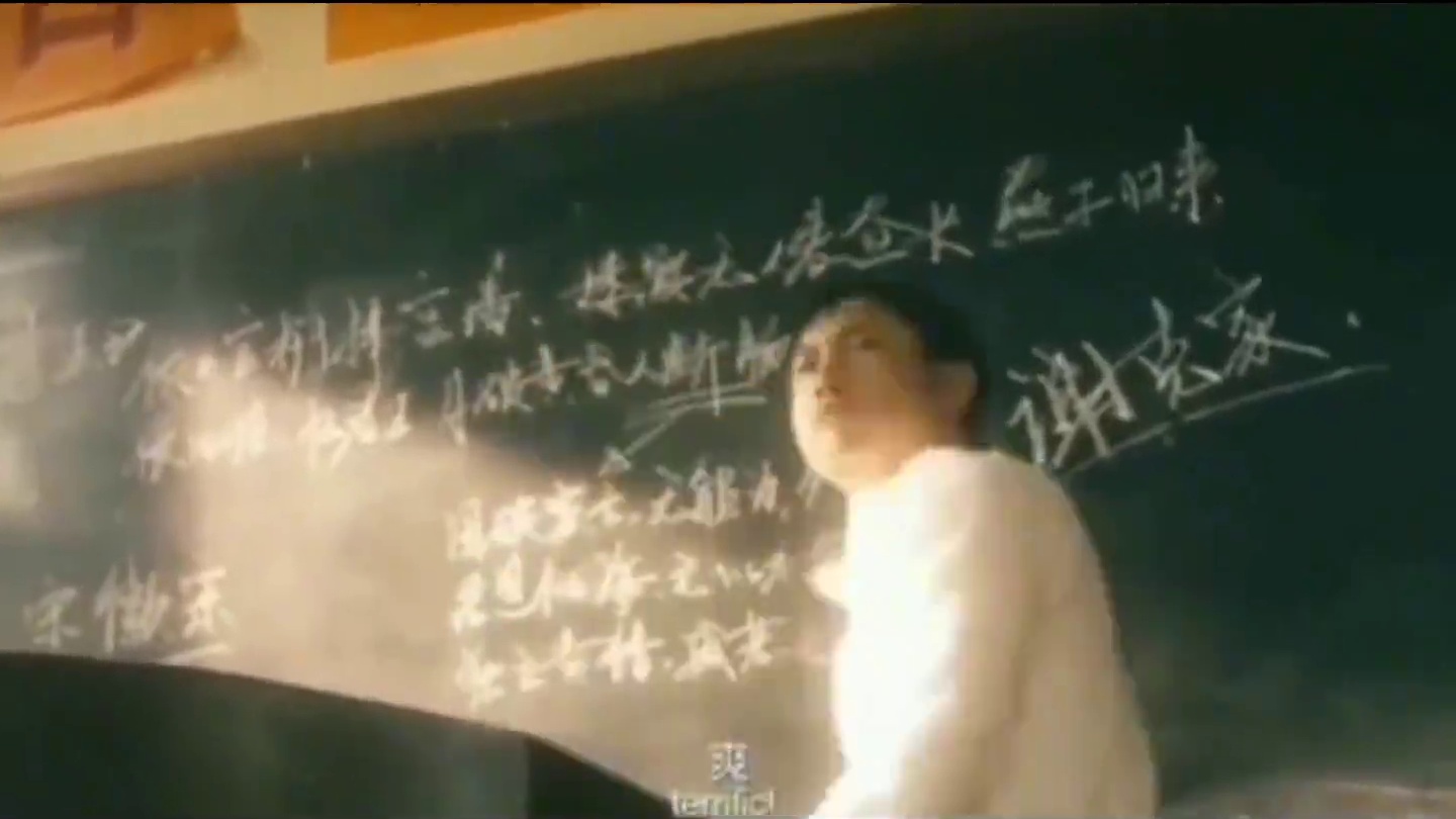 萤火突击：新赛季双形态隐藏皮肤寒冰曝光！比熔岩帅太多了！ #萤火突击   #萤火突击攻略  #萤火突