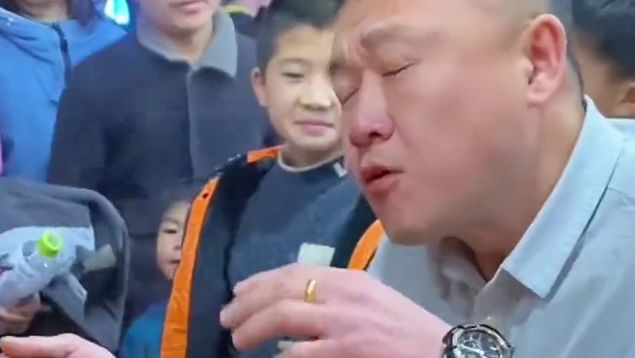 黑龙江大哥吃完5两，竟然还能再吃一盆？ #螺蛳粉