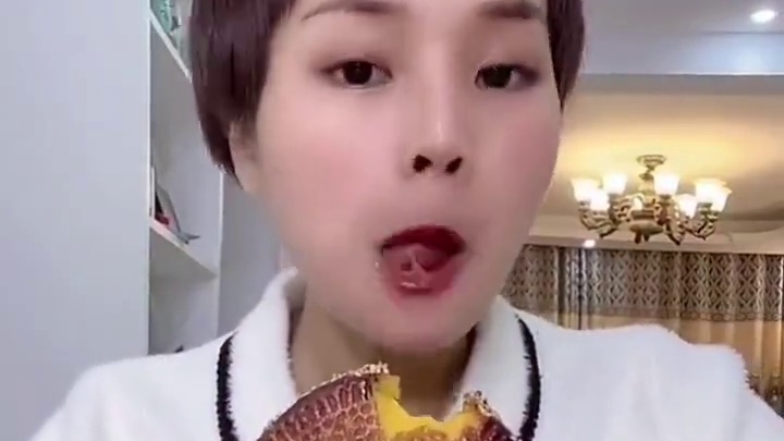 #糯叽叽 #南瓜饼 #巧克力爆浆