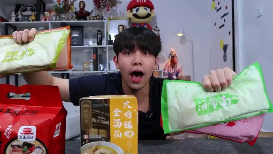 三小伙试吃地方特产，每个都色香味俱全，太惊艳了！！ #美食测评 #美食 #特产 #泡馍