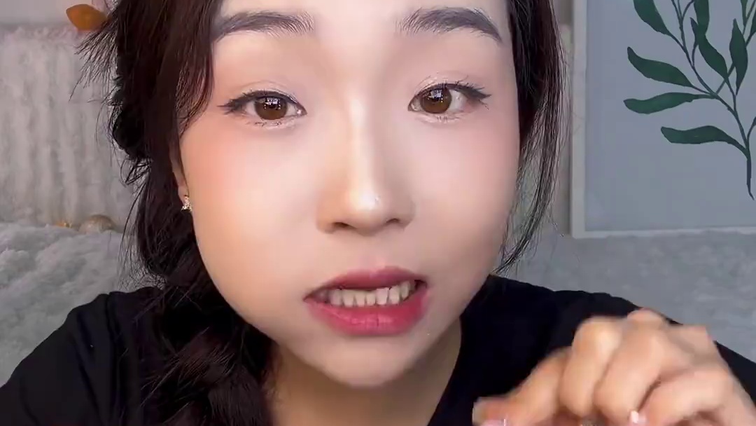 芋泥脑袋冲！这个是84克左右一个的哈！！早餐一个配个牛奶就OK啦！很软很软！不需要加热！#软糯香甜 