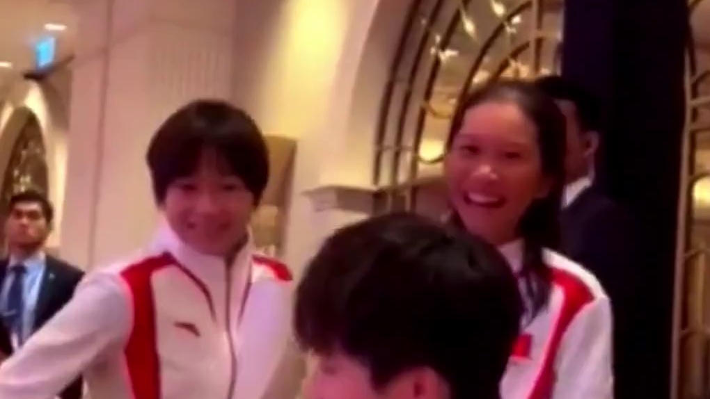 莎头平安回到北京，两人一前一后，下次见面就是比赛了