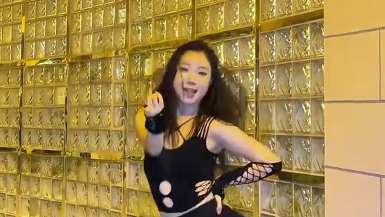 有点Crazy的Crazy翻跳 #Crazy电击舞蹈挑战 #crazy #lesserafim #k