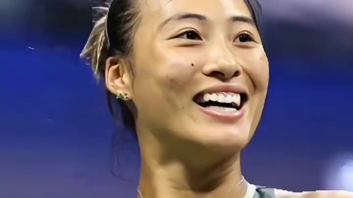 美网女单，郑钦文晋级八强#美国网球公开赛 #郑钦文