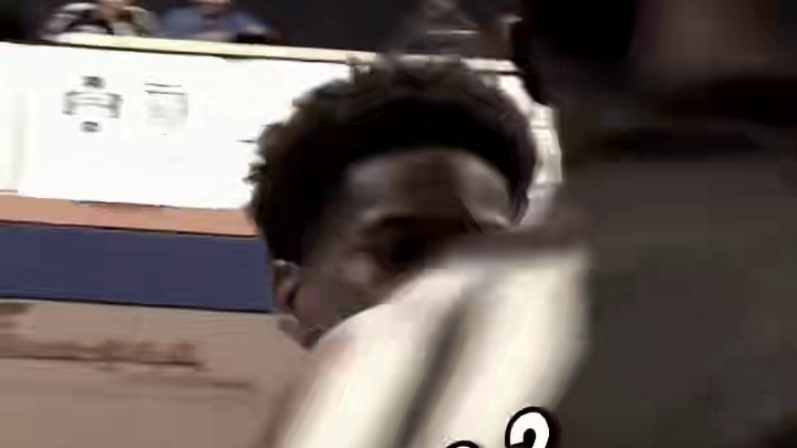 “快艾特出你身边喜欢装杯的兄弟吧”