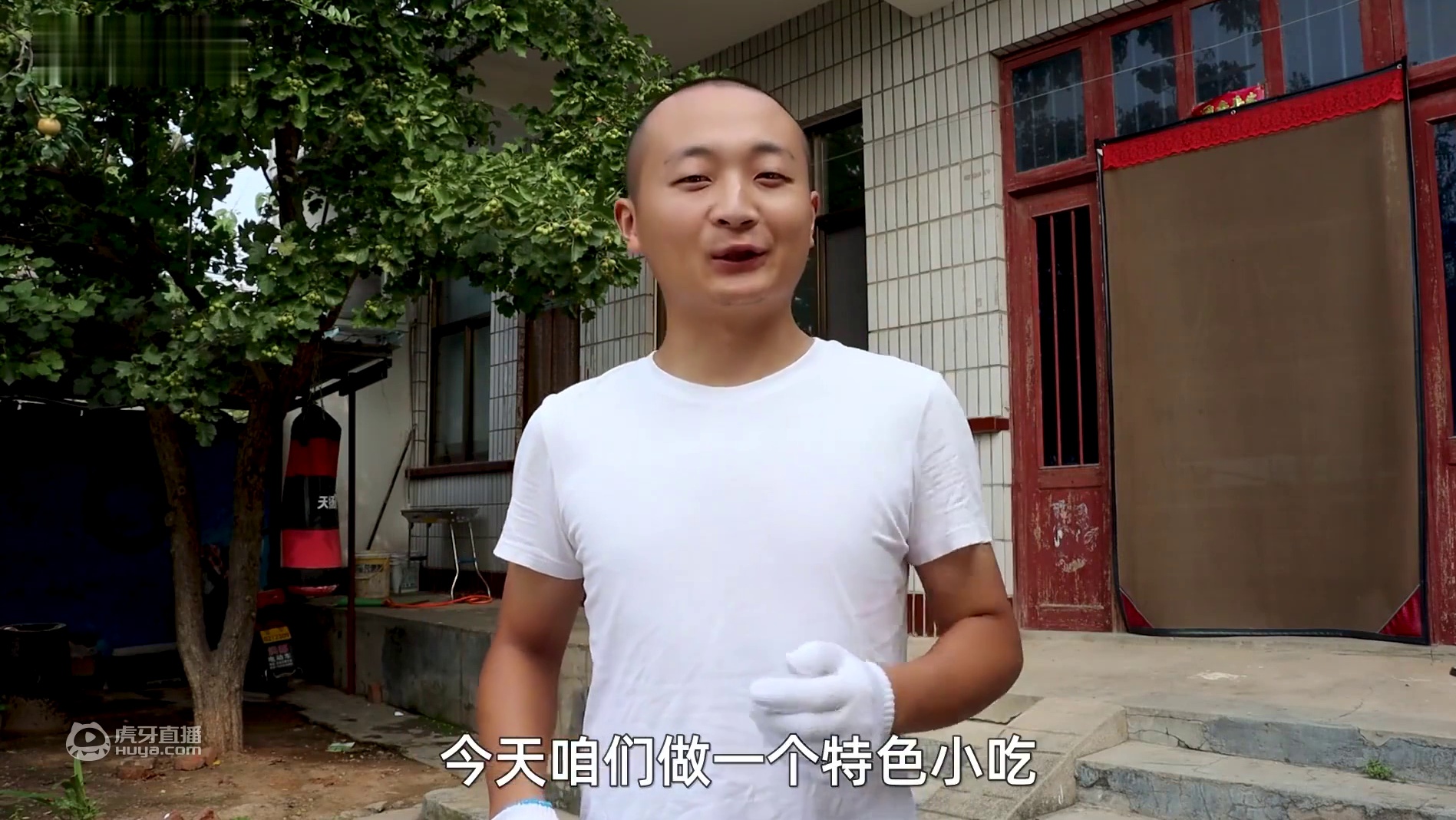 880买张精牛皮，大冬做特色小吃“炸牛皮”，酥脆焦香