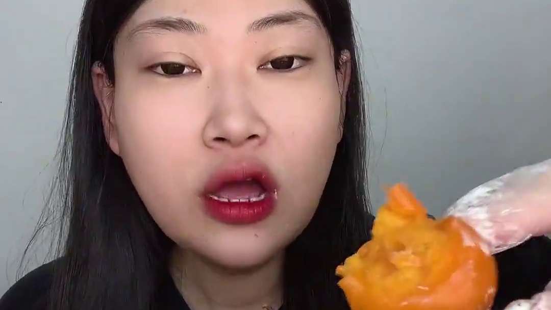 #柿子雪媚娘 #火晶柿子 流心无籽 一点不涩口 收到放软 汁水贼足 嘎嘎甜#糯叽叽