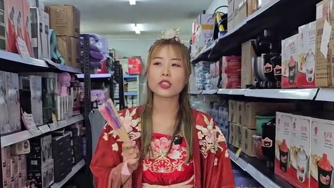 哈哈哈哈哈。。。。Choco又要搞东西啦!!!笑死拭目以待新影片
#搞笑 #搞笑视频 #搞笑段子 #