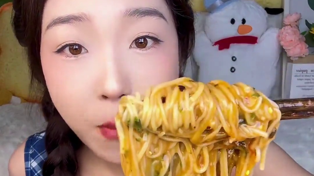 爱吃麻酱的一定要试试这个麻酱米线！！！！嘎嘎香！！！！米线很入味！#妈呀太香了 #