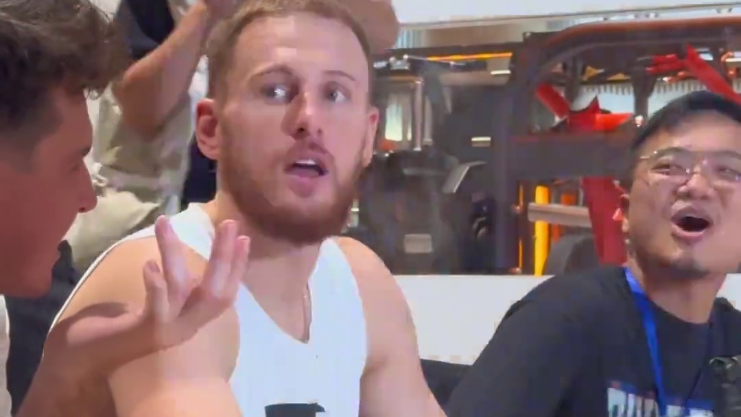 迪温琴佐玩黑神话悟空 打成红温琴佐#黑神话 #黑神话悟空 #关于黑神话我有自己的玩法 #迪温琴佐 #