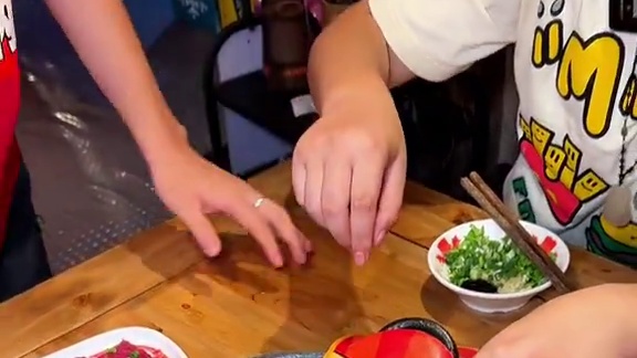 要想找家好吃的火锅，还得是往东光的这种老巷子里面走，还可以感受成都的烟火气#成都藏在巷子里的宝藏火锅