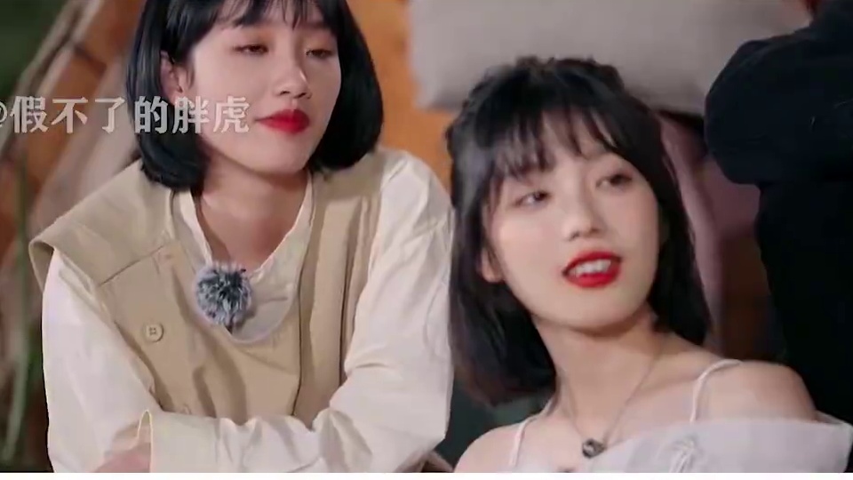 《怦然2》穿搭大揭秘，板砖竟是隐藏富婆！