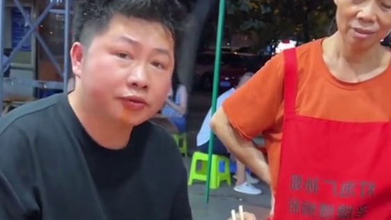 上个月，张雨霏在法国巴黎说想吃螺蛳粉，太好吃了！9月8日，她来柳州了！网友:螺蛳粉的忠实粉丝，欢迎！