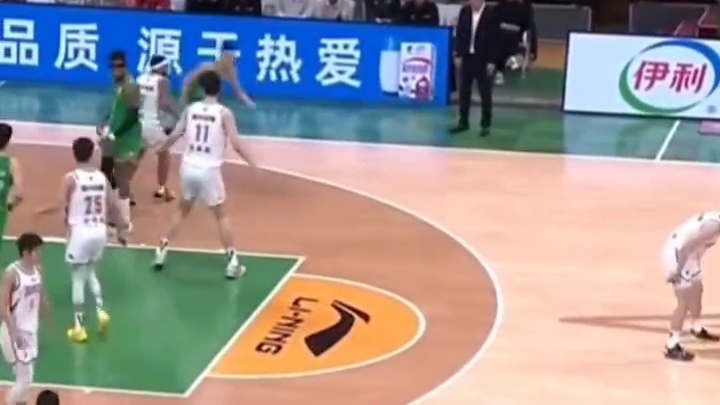 辽宁男篮输给浙江  暴露了一个致命问题