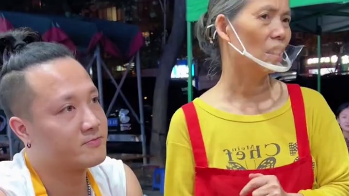 八戒3秒一碗？10碗爆辣，竟赚了2000快~#螺蛳粉