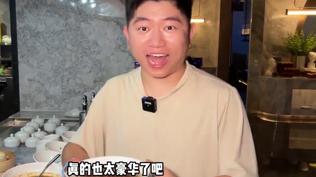 100多块既能洗脚还能吃一顿这么丰盛的自助！真的只有新店开业才有的价格！兄弟们真可以多囤几张#自助 