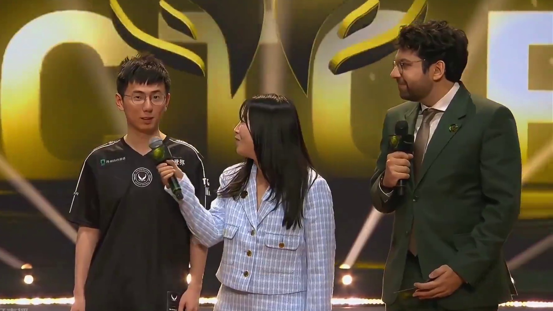 XG赛后采访，XM是世界第一火枪！ #Dota2 #TI13 #国际邀请赛