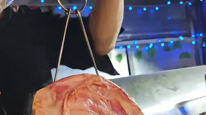 二人吃烤全羊分手晚餐#流动烤全羊  #烤全羊#美食 #同城美食 #上热门