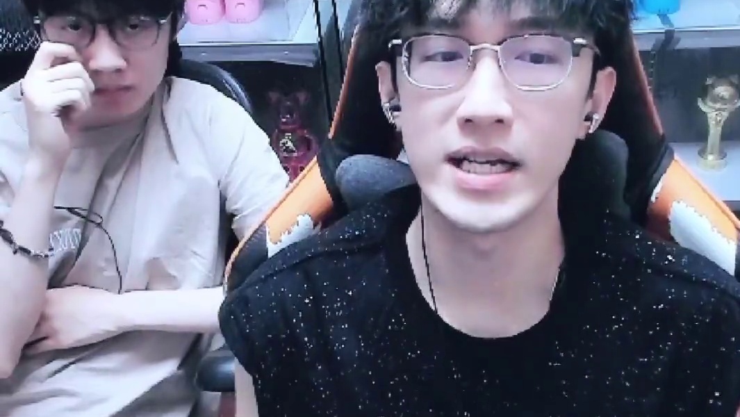 逆子策划发公告洗白？ 