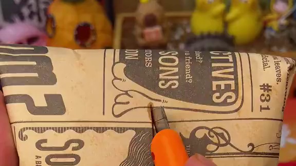 一口下去豆香四溢，嚼劲十足，香香辣辣的真的太过瘾了#无辣不欢 #好吃到停不下来 #零食推荐