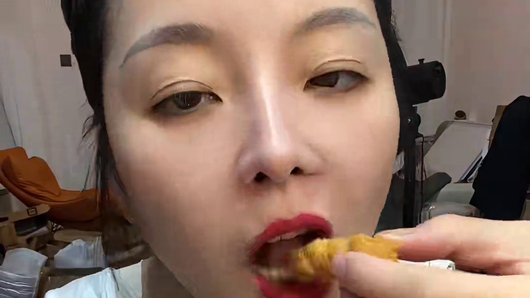 #哪些美食可以拯救没有食欲的日子 #今年要炫一种很新的月饼 #各地特色月饼上分大赛 #爱就是一起吃好