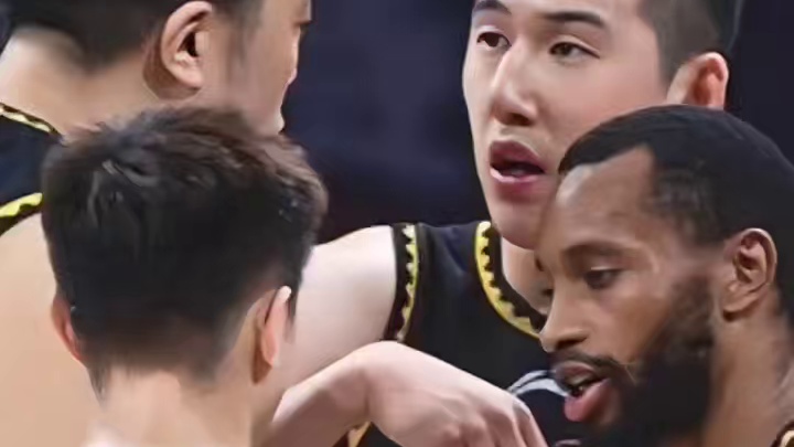 辽宁男篮客场迎战上海，今晚即将打响