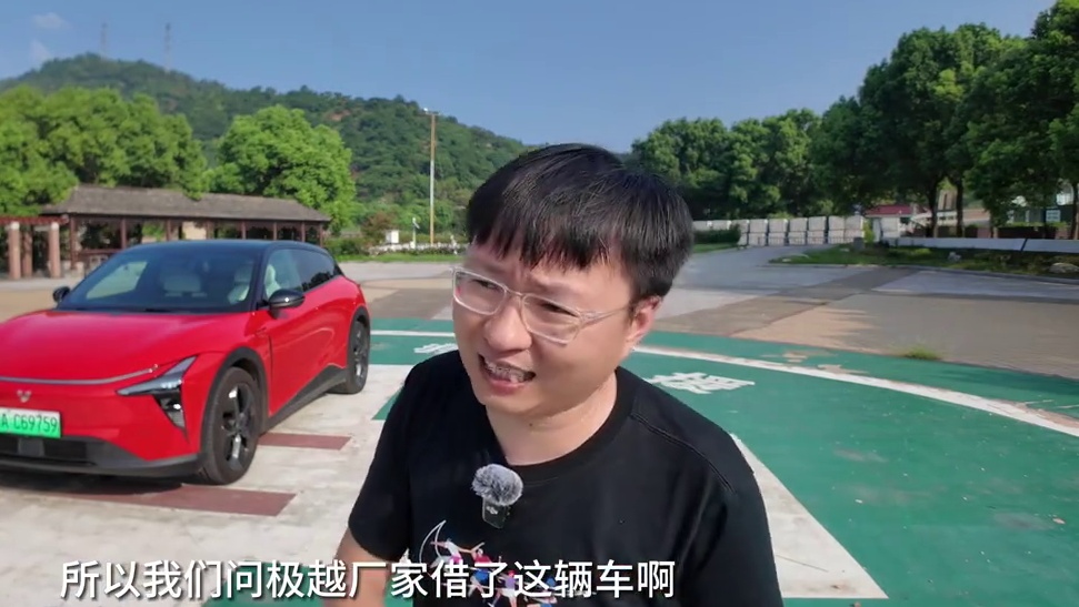 只要18万！冷门好车 极越01：这才是真极氪001平替 #极越01 #极越07 #极氪007 #极氪