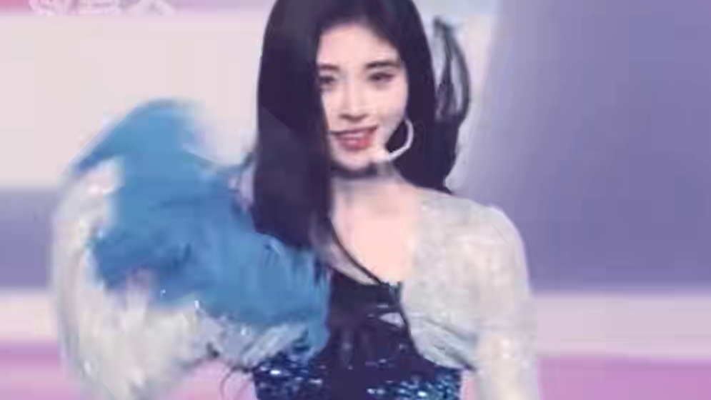 #古装鞠婧祎掌管宅舞的神  这真的是月中的嫦娥仙子走入现实了吧#中秋漫游夜