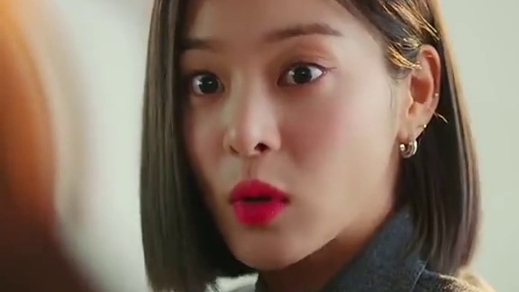 从此小孩的每次下楼都会带着期待#狗狗 #金毛 #遛狗日常 #小孩子的快乐总是那么简单 #情感