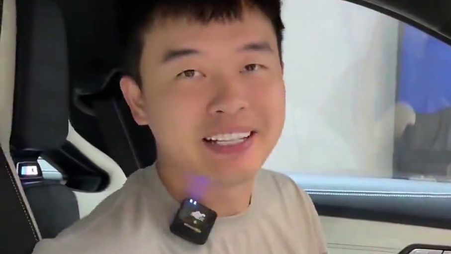 简单的给丹哥介绍了产品，很认可！