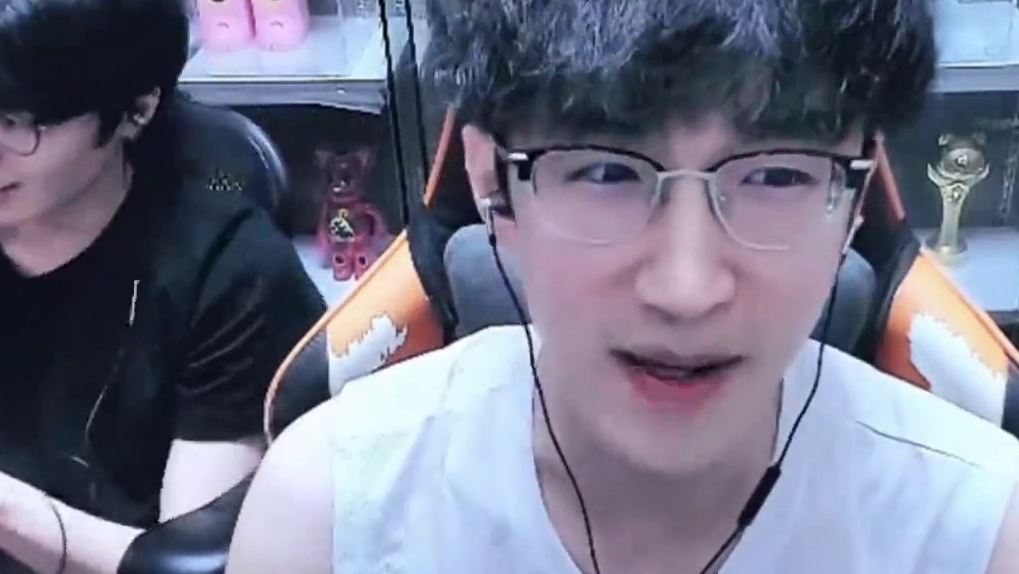 不直接骂等于洗WY？ 