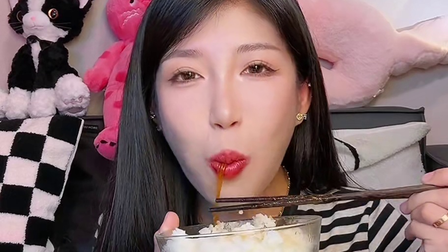 #艾特你的饭搭子请你吃 来晚啦 #这一碗好过瘾 #妈呀太香了