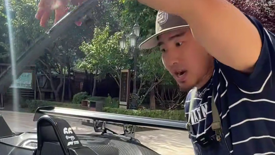 一分钟教你开走KTM200个w的小跑车 #机车 #摩托车