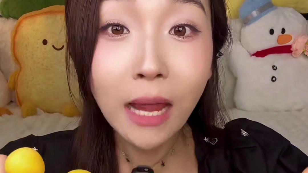 姐妹们，这个是来自东北的姑娘果！嘎嘎甜！皮是那种脆脆的！农家自种的哈！个头有大有小，特别适合自己吃！