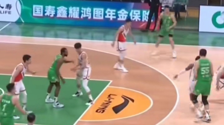 辽宁男篮轻取江苏，赵率舟迎来关键首秀