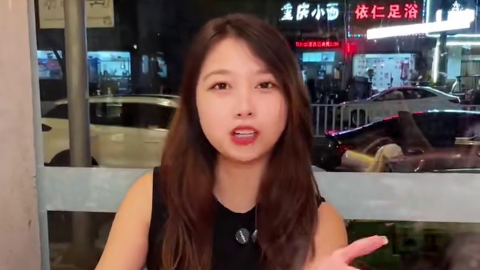 一碗鸡汤一口鲜~好喝的猛！#鸡汤 #母鸡 #同城美食 #鸡汤火锅