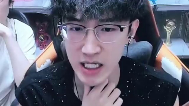 史诗挑战奖励一览，逆子总算给点好的了！ 