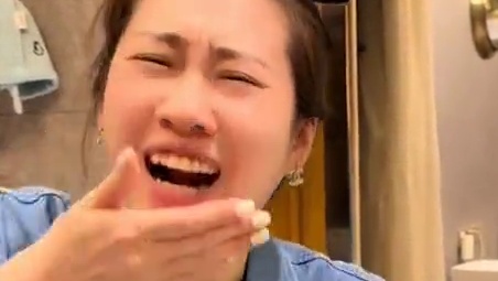 挑战用臭豆腐整蛊儿子是什么体验？#人类幼崽迷惑行为 #家庭日常 #萌娃