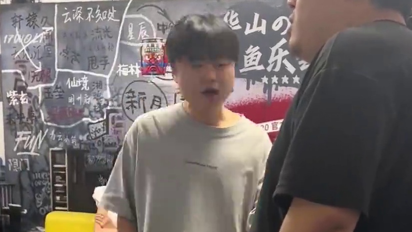 选手休息室第一视角：狼人、好人心情大不一样，各自焦虑各自复盘。（S21踢馆赛第三轮第三局）
#狼人杀