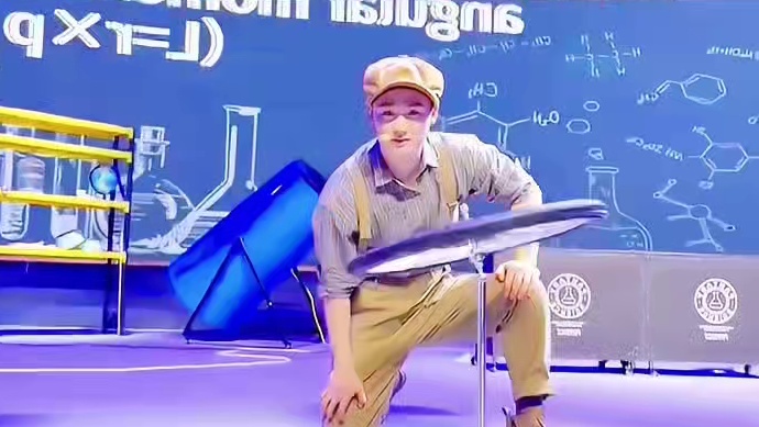 带孩子看一场好的物理秀，让孩子在这欢乐的表演中还能学习到很多物理知识，种下科学的种子#