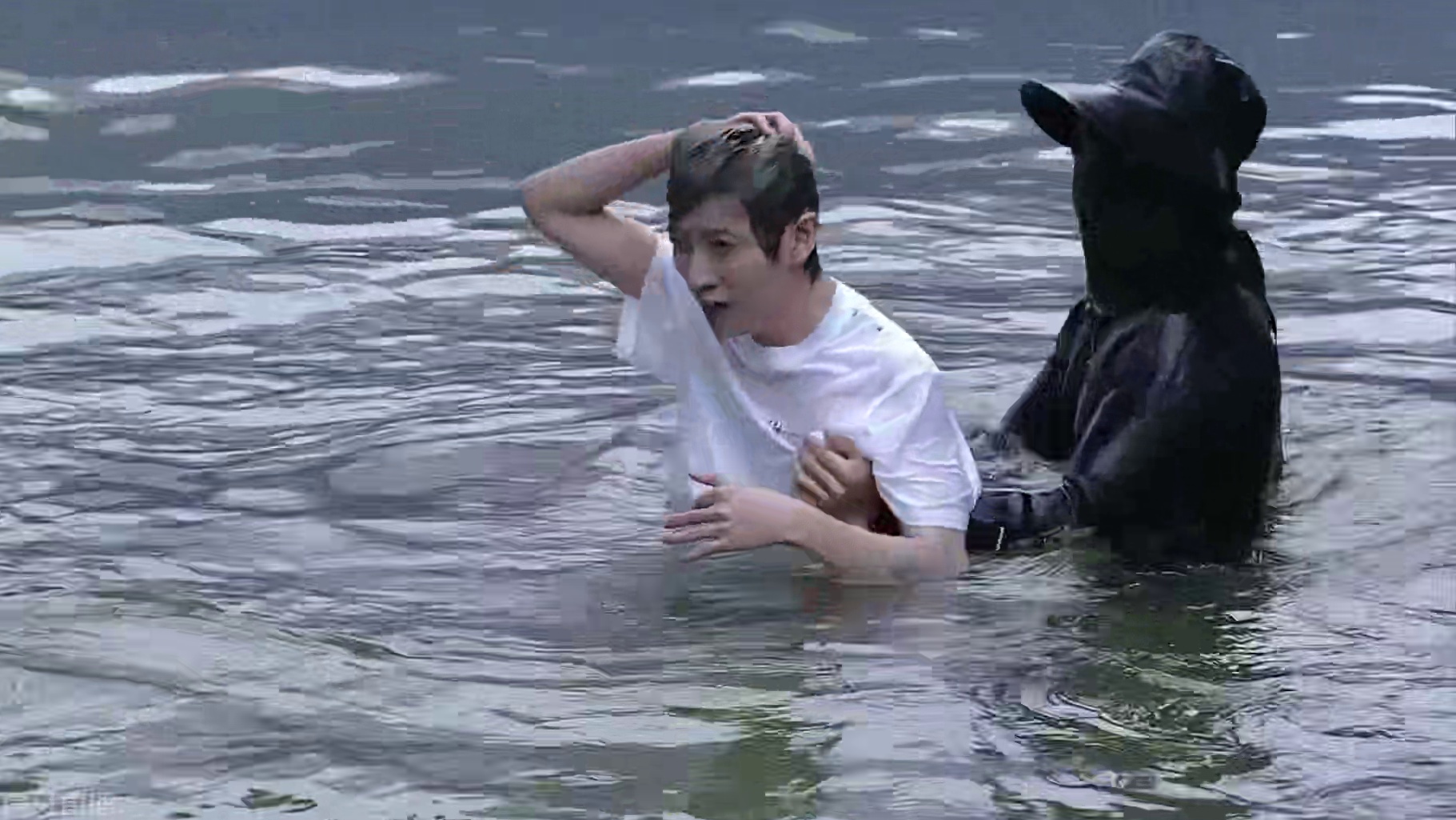 Karsamzing苏弟落水频