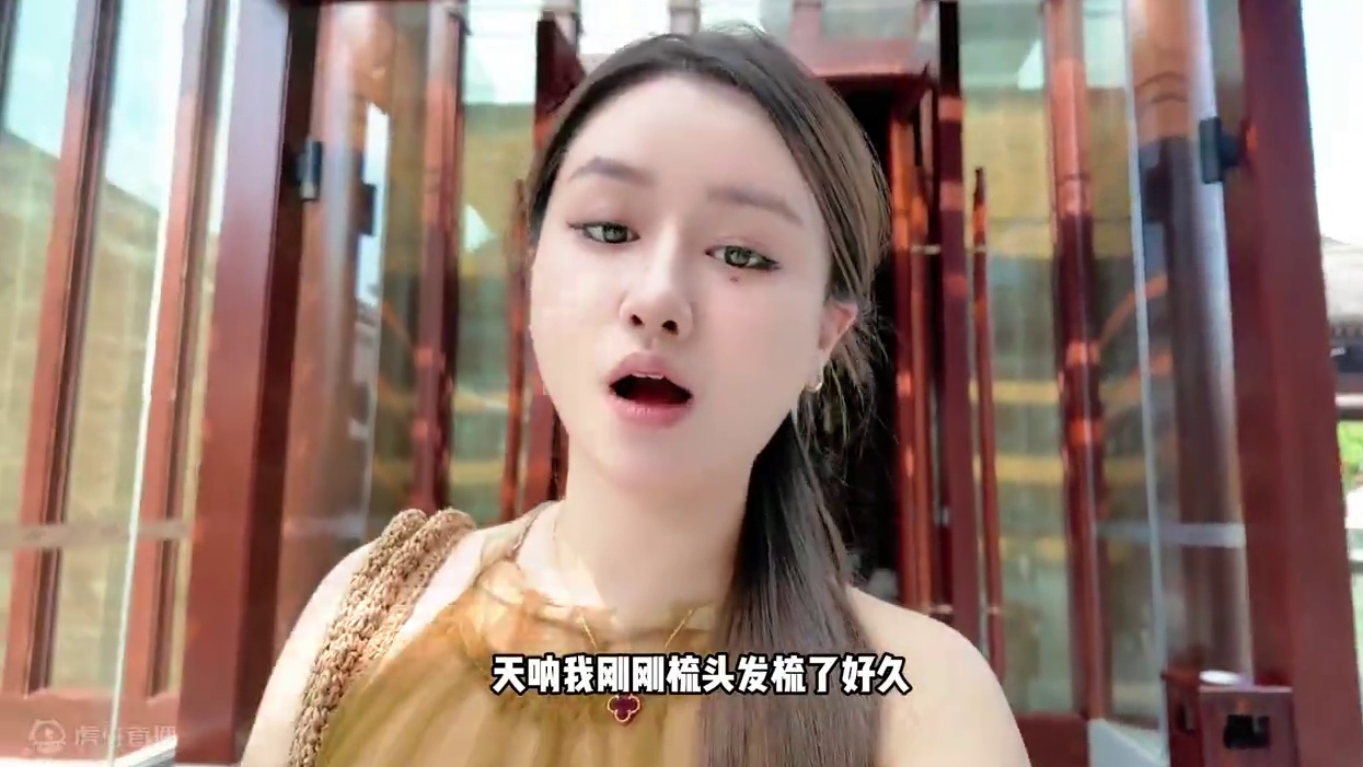 善由心生，相由心养 人不渡我，我自渡。我的生命不过是温柔的疯狂，眼里一片海，我自是蓝。#享受大自然 